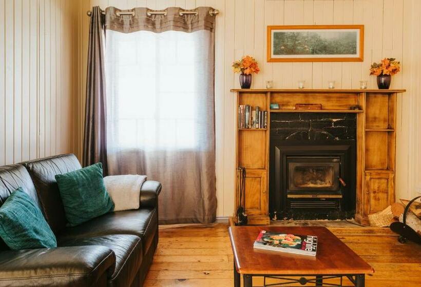 Apple Blossom Cottages