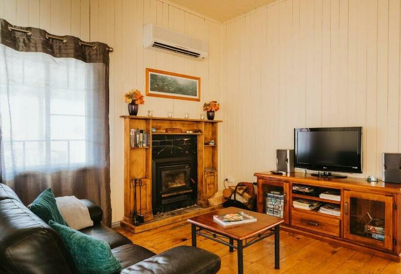 Apple Blossom Cottages