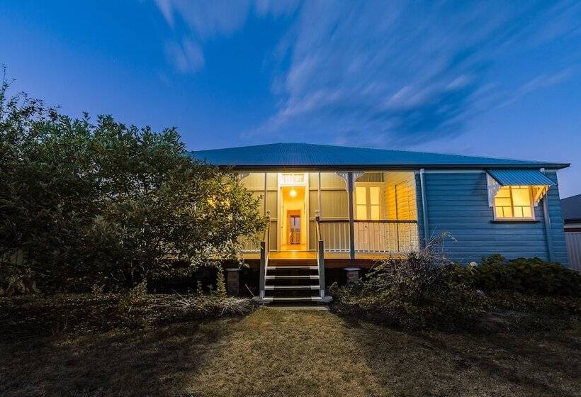 Apple Blossom Cottages