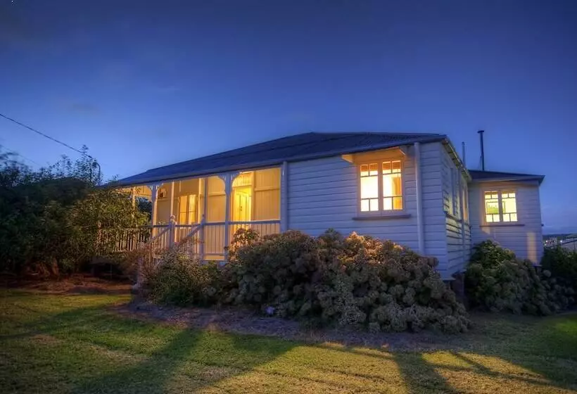 Apple Blossom Cottages