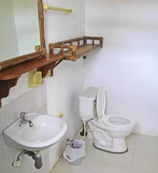 تختخواب و صبحانه Galapagos Chalet