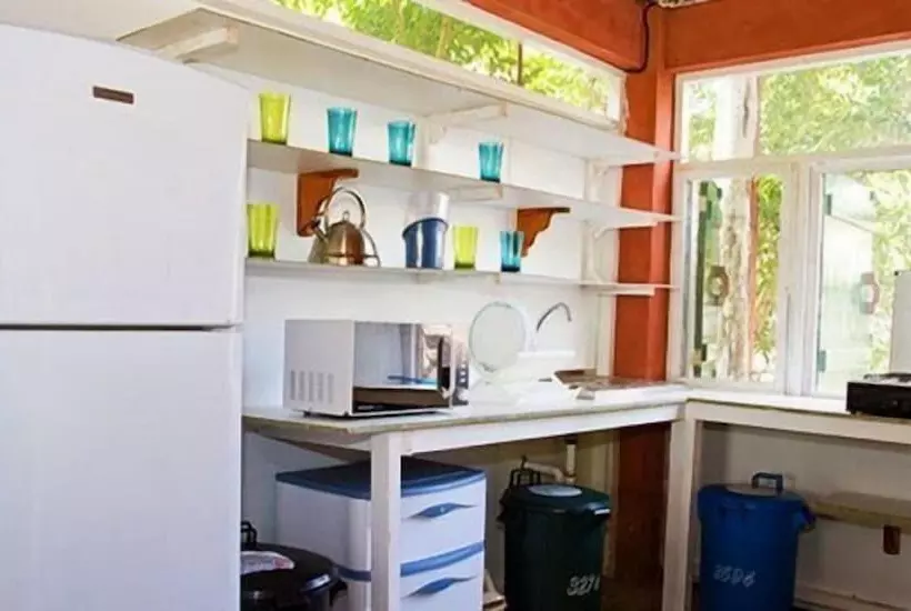 تختخواب و صبحانه Galapagos Chalet