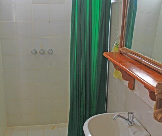 مبيت وإفطار Galapagos Chalet