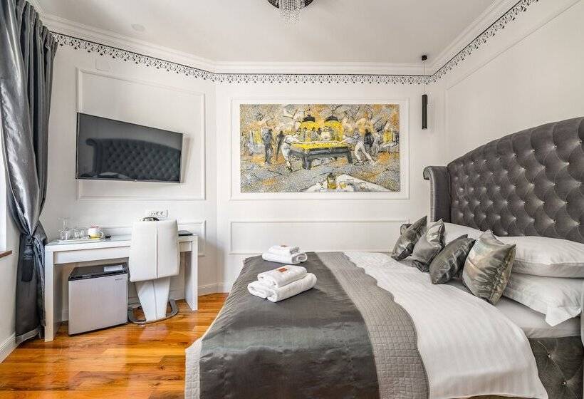 Galeria Valeria Seaside Downtown   Mag Quaint & Elegant Boutique Hotels