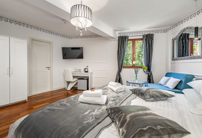 Galeria Valeria Seaside Downtown   Mag Quaint & Elegant Boutique Hotels