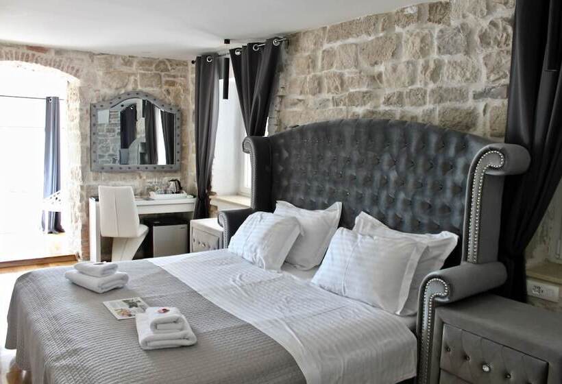 Galeria Valeria Seaside Downtown   Mag Quaint & Elegant Boutique Hotels