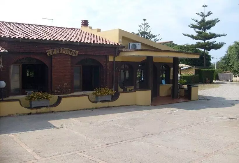 簡易ホテル La Fattoria Sul Mare