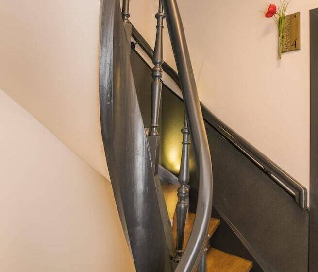 هتل Agora Brussels Grand Place