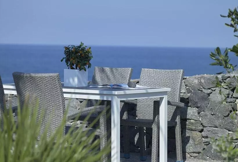هتل Aurora Luxury Suites