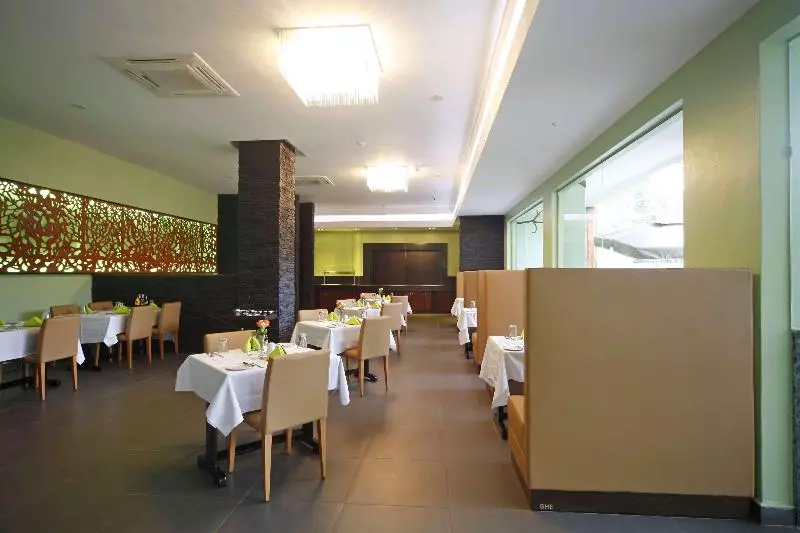 Best Western Premier Garden Hotel Entebbe