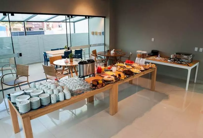 ホテル Clh Suites Bonito Centro