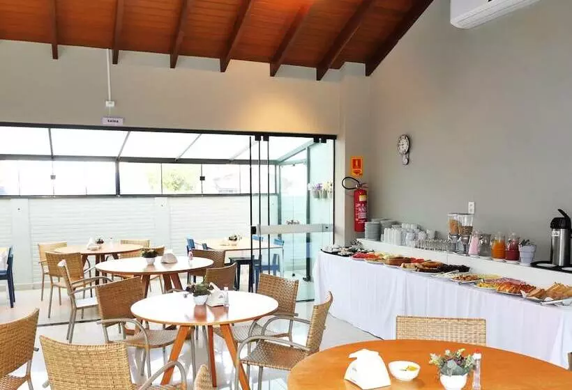ホテル Clh Suites Bonito Centro