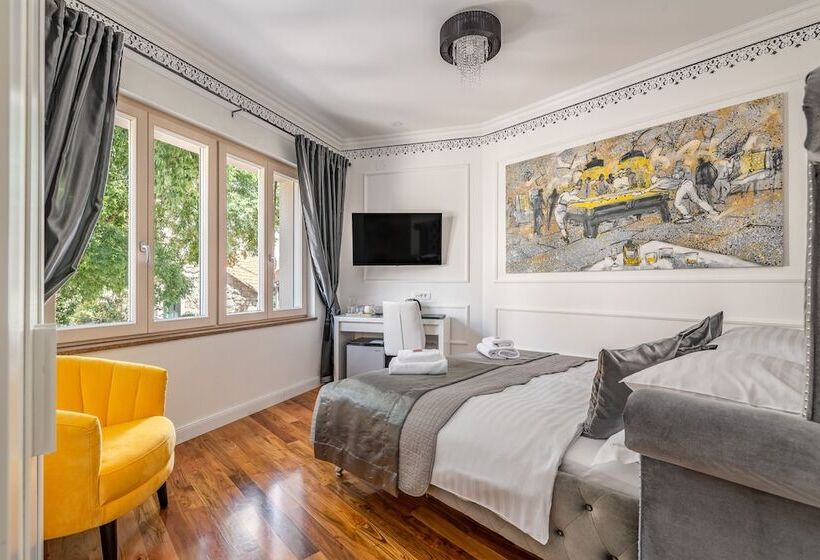 Galeria Valeria Seaside Downtown   Mag Quaint & Elegant Boutique Hotels