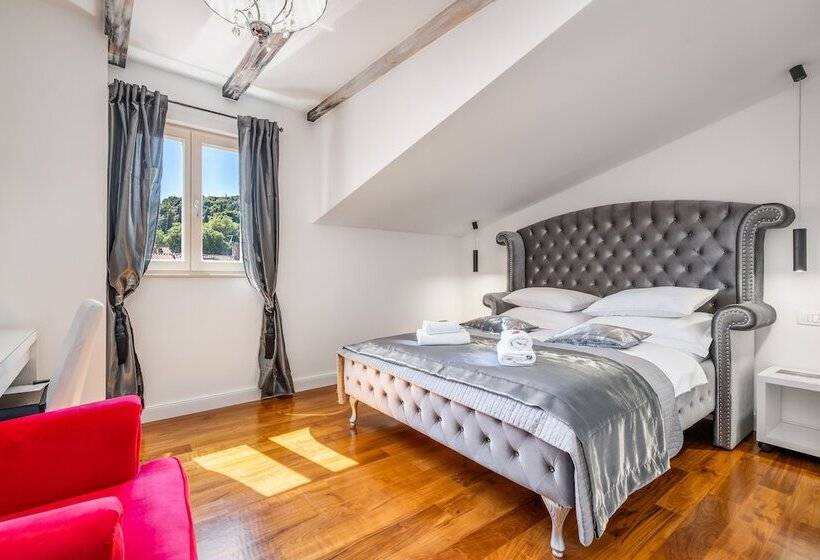 Galeria Valeria Seaside Downtown   Mag Quaint & Elegant Boutique Hotels