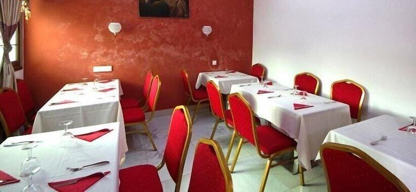 هتل Hôtel Résidence La Corniche