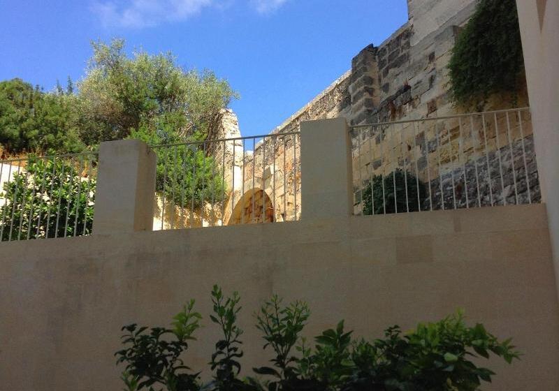 هتل La Fiermontina Luxury Home