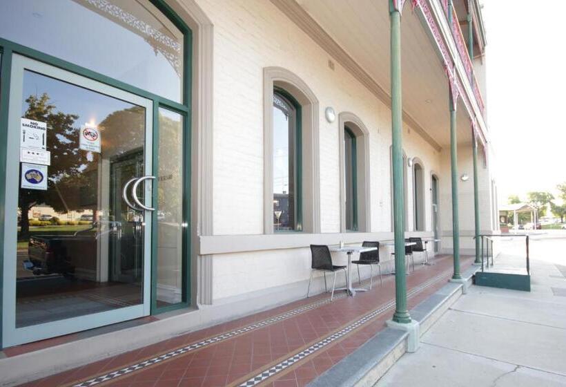 فندق Mitchell River Tavern