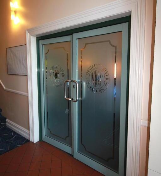 فندق Mitchell River Tavern