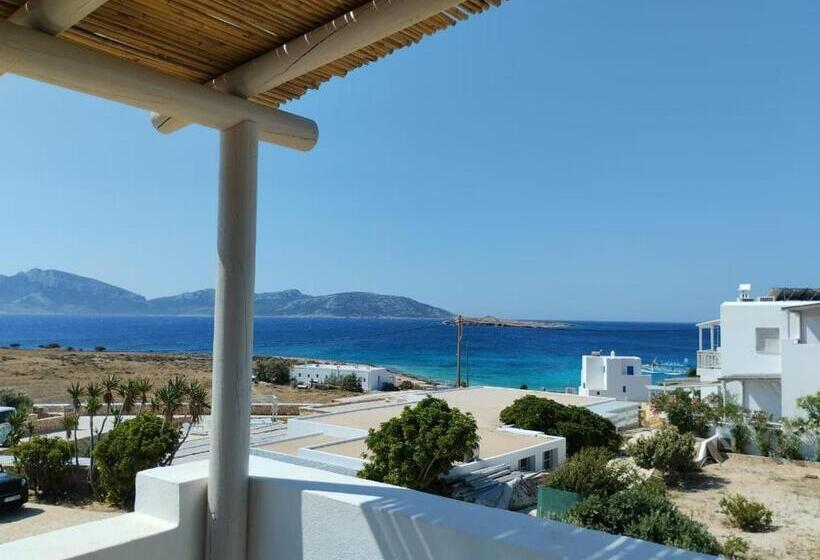 בית מלון כפרי Paradise