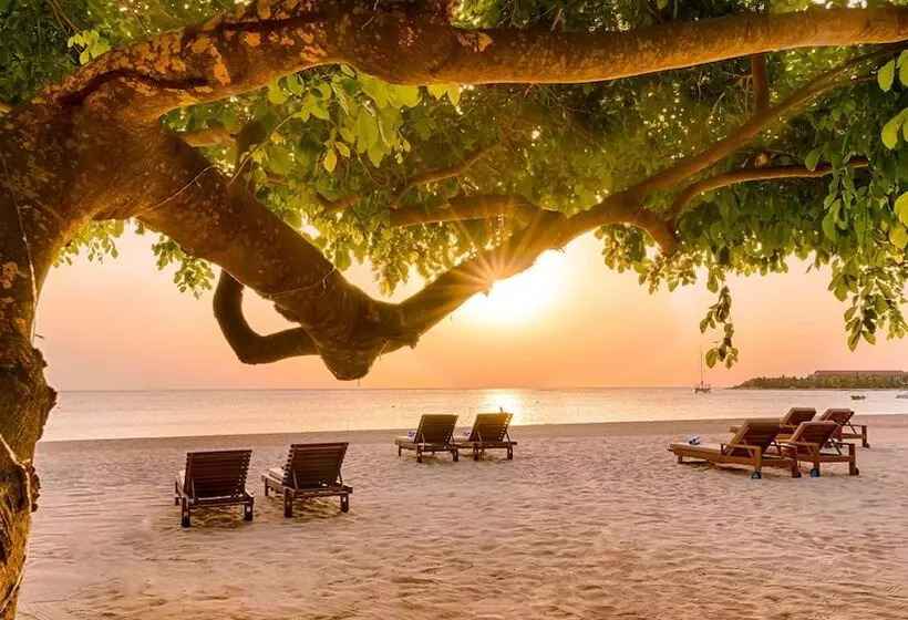 هتل Sunrise Pasikuda