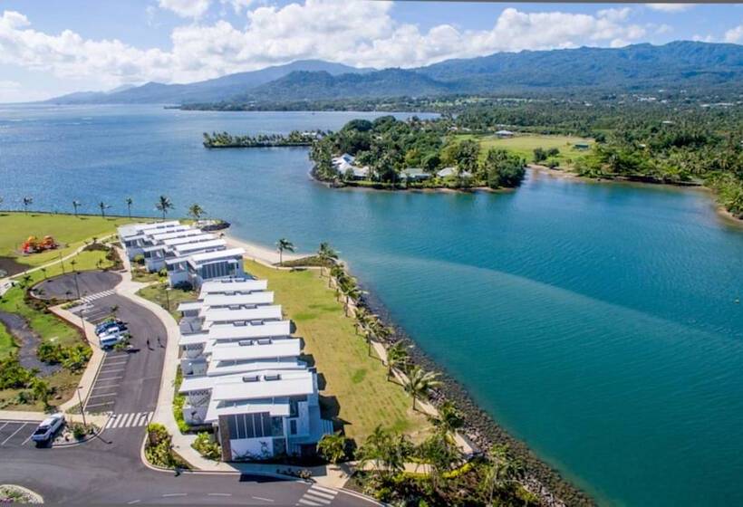 ホテル Taumeasina Island Resort