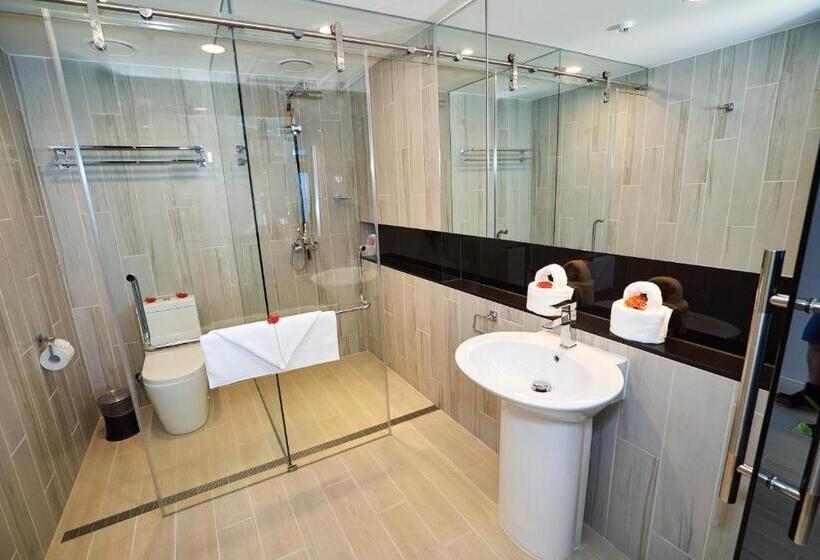 ホテル Taumeasina Island Resort