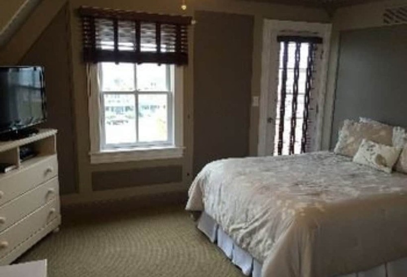 Отель The Ocean Plaza