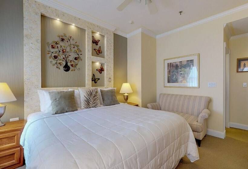 Отель The Ocean Plaza