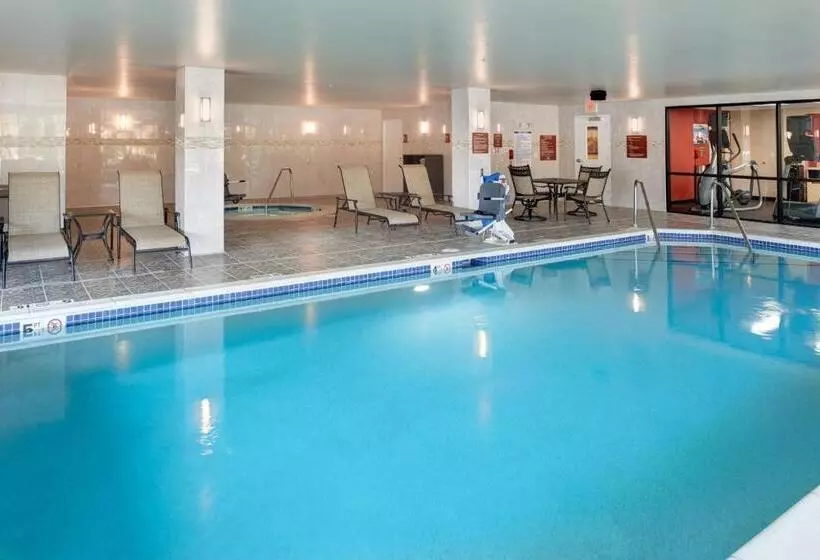 Hotelli Towneplace Suites By Marriott Detroit Troy