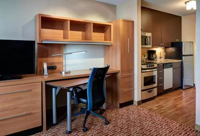 Hotelli Towneplace Suites By Marriott Detroit Troy