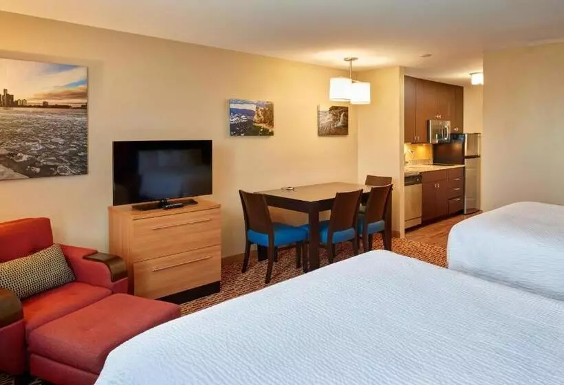 Hotelli Towneplace Suites By Marriott Detroit Troy