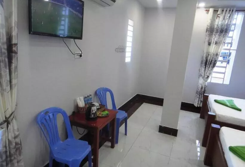پانسیون Marany Guesthouse