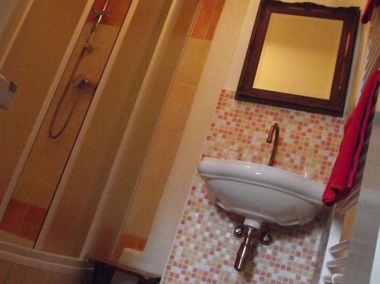 פנסיון Tiffany