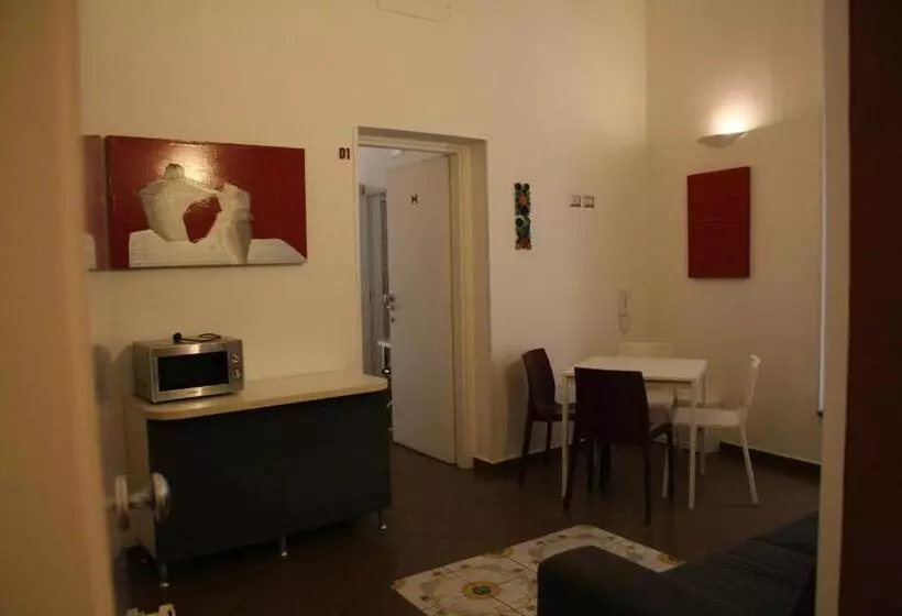 تختخواب و صبحانه Palazzo Della Poesia Casa Vacanze