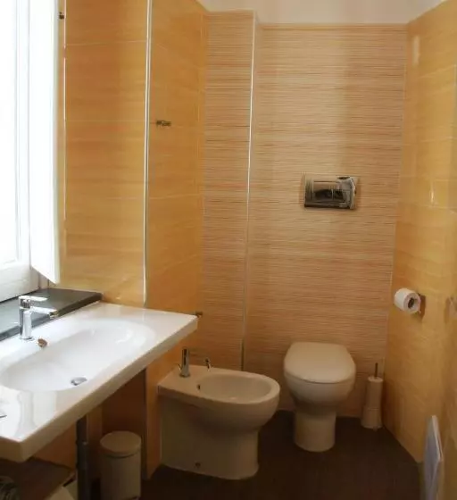 تختخواب و صبحانه Palazzo Della Poesia Casa Vacanze