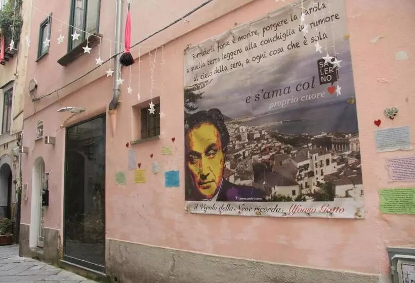 تختخواب و صبحانه Palazzo Della Poesia Casa Vacanze
