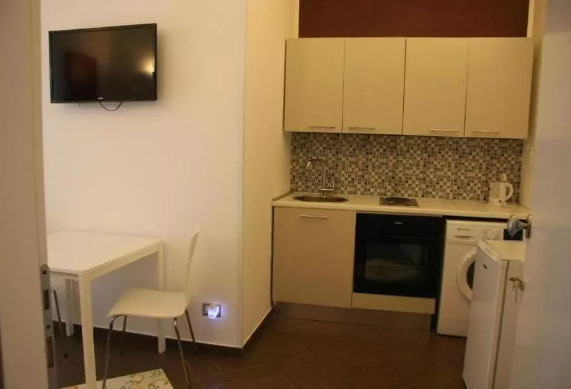 تختخواب و صبحانه Palazzo Della Poesia Casa Vacanze