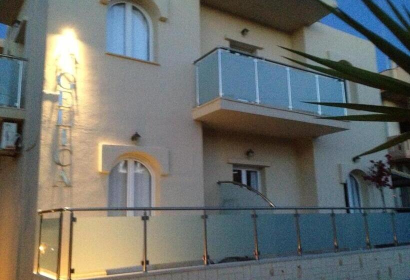 Angelica Studios And Apartments