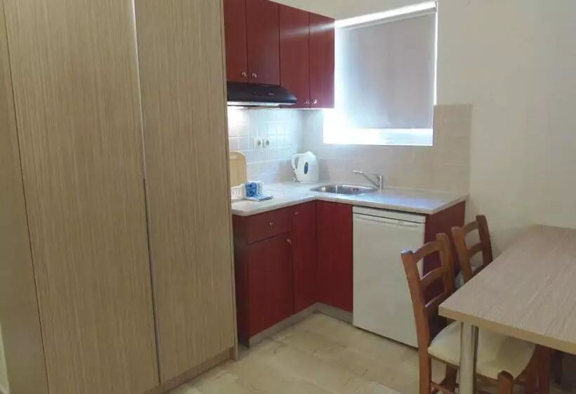 Angelica Studios And Apartments