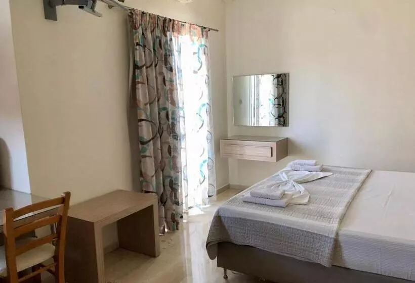 Angelica Studios And Apartments