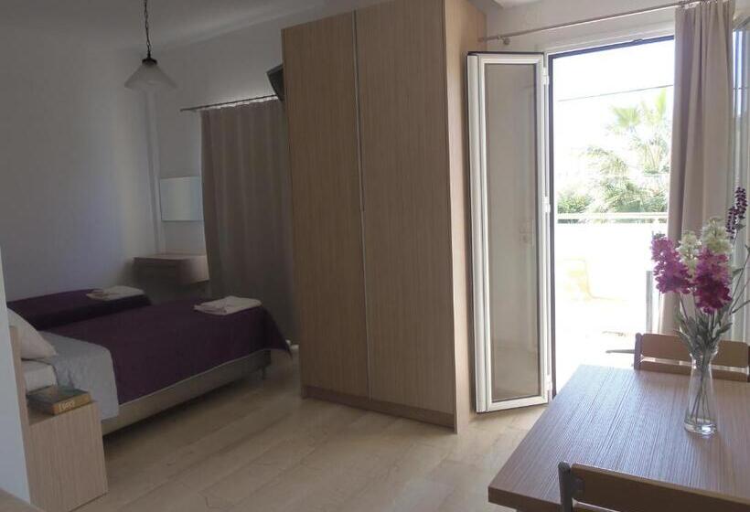 Angelica Studios And Apartments