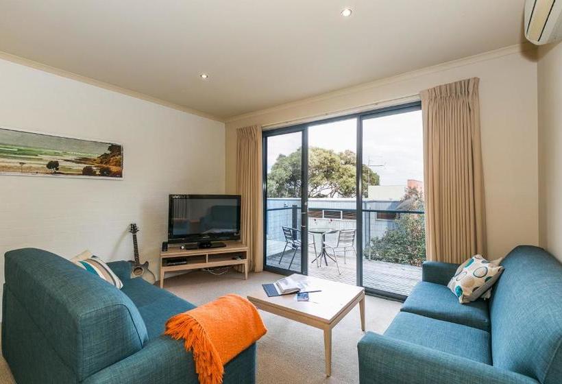 مبيت وإفطار Lorne Surf Apartments