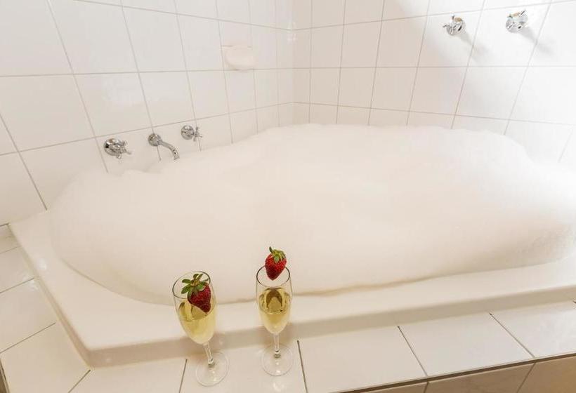 مبيت وإفطار Lorne Surf Apartments