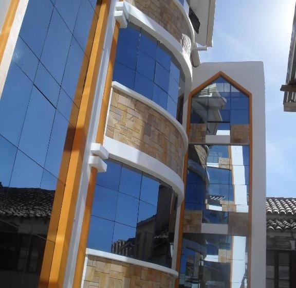 Hostal Corona Blanca