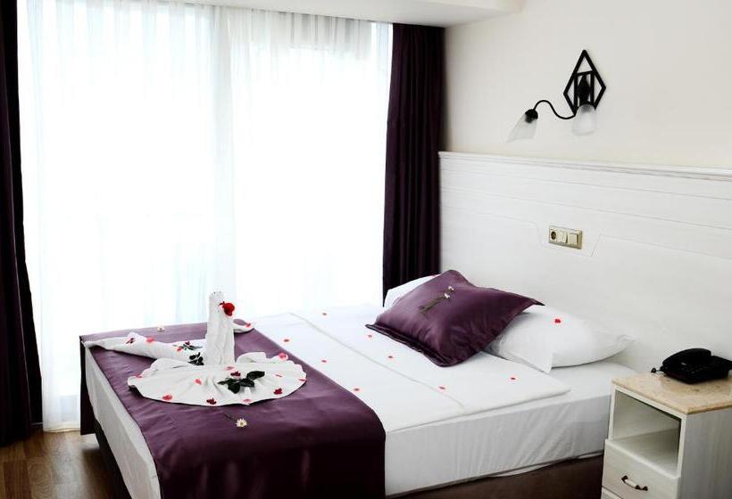 ホテル By Karaaslan Inn