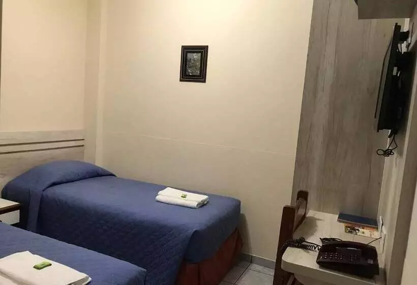 هتل Colonial