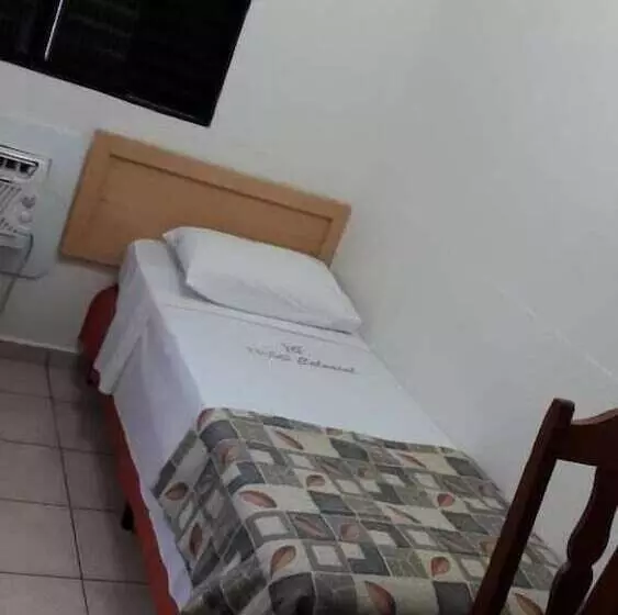 هتل Colonial