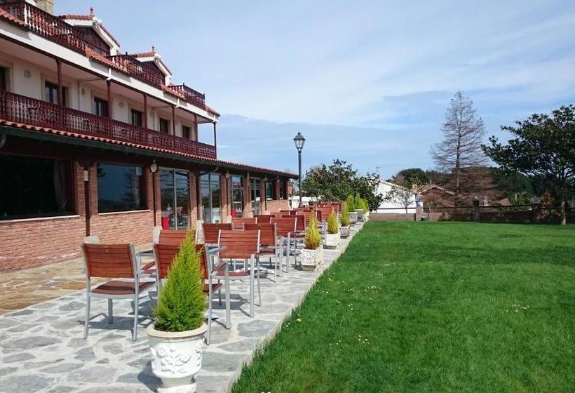 هتل Complejo Copacabana