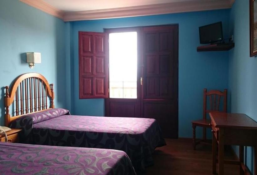 هتل Complejo Copacabana