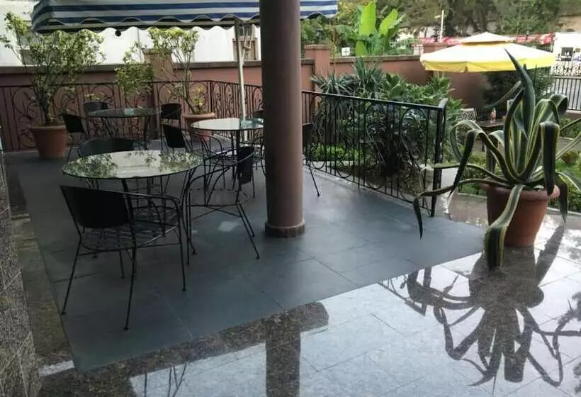 هتل Condori